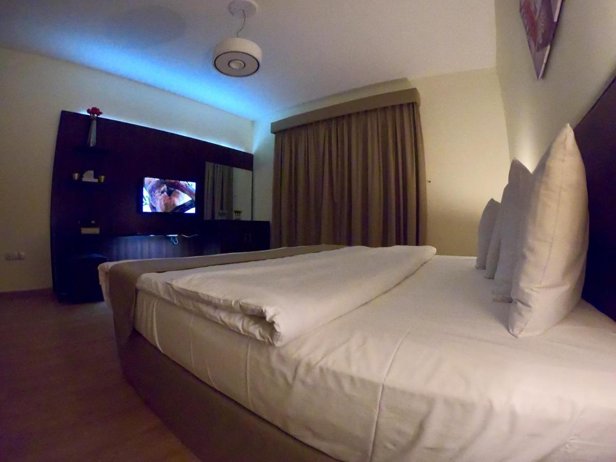 Weekend Hotel & Apartments Maszkat Kültér fotó