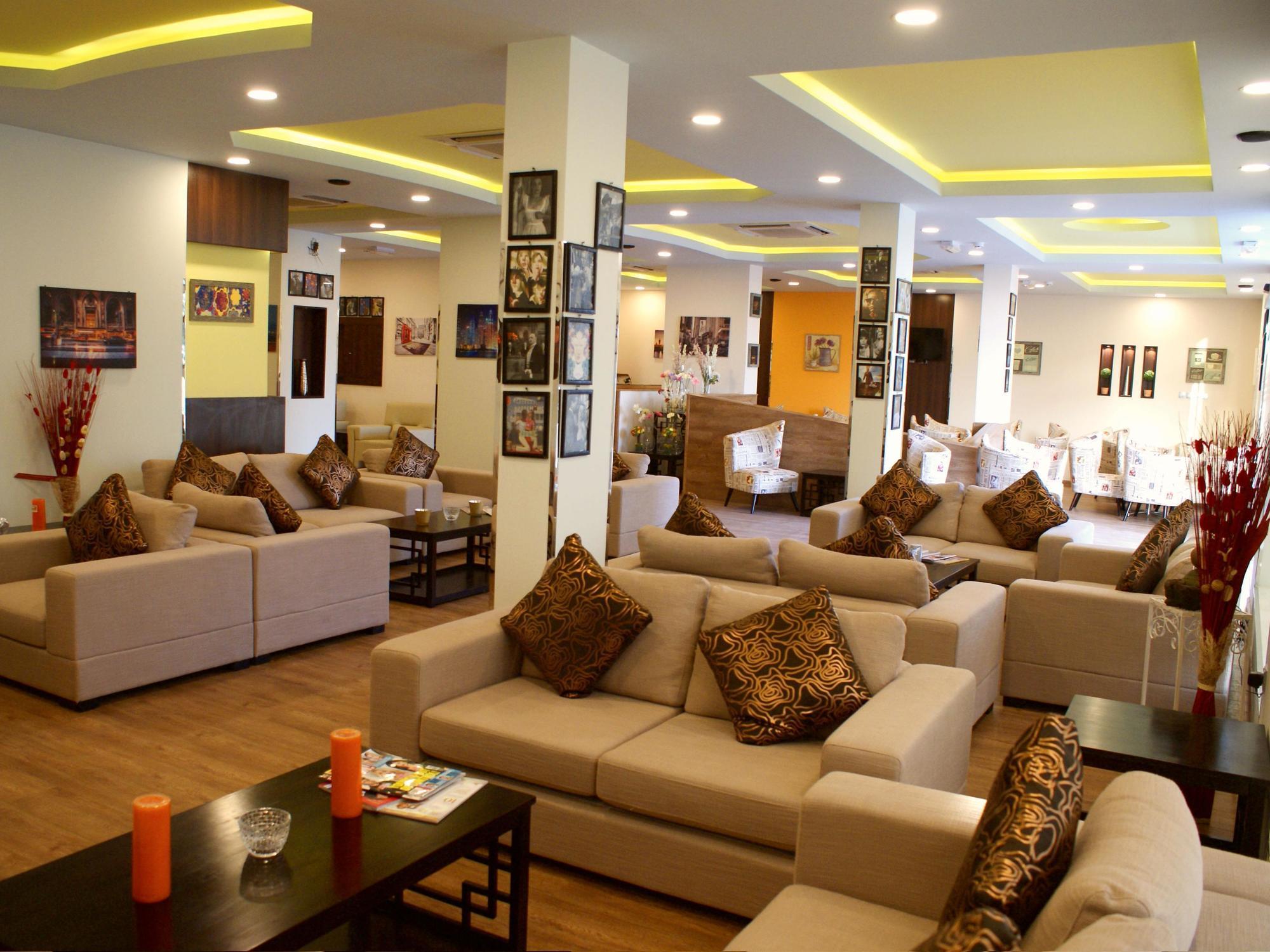 Weekend Hotel & Apartments Maszkat Kültér fotó