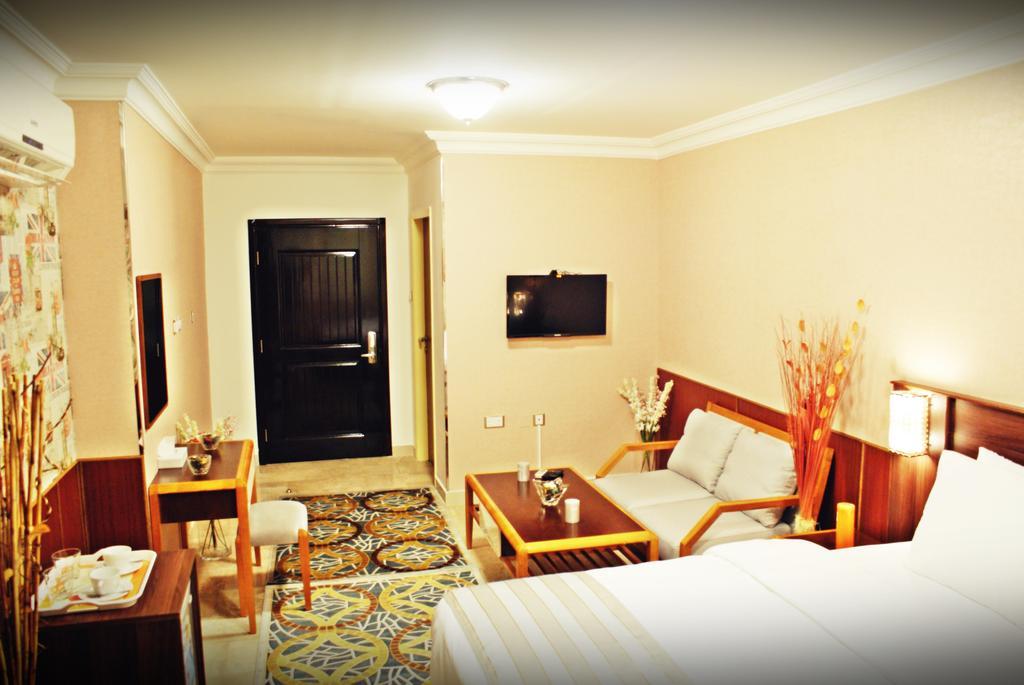 Weekend Hotel & Apartments Maszkat Kültér fotó